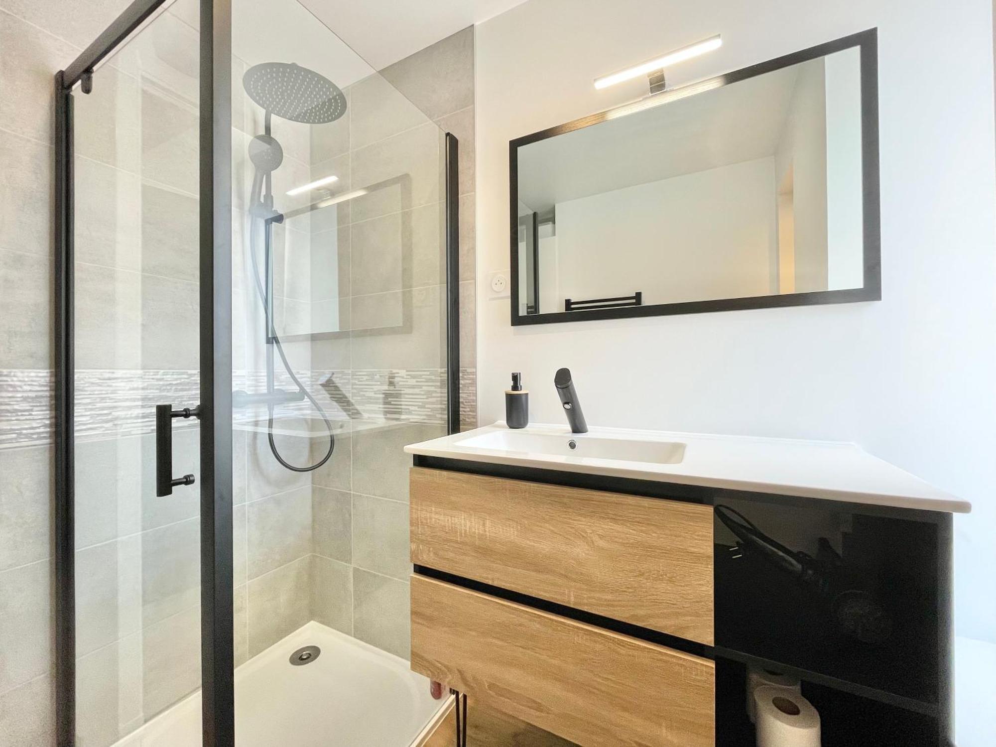 Le Calloch 2D - Studio 4 Etoiles - Quartier Gare - Wifi - Netflix Quimper Exteriör bild